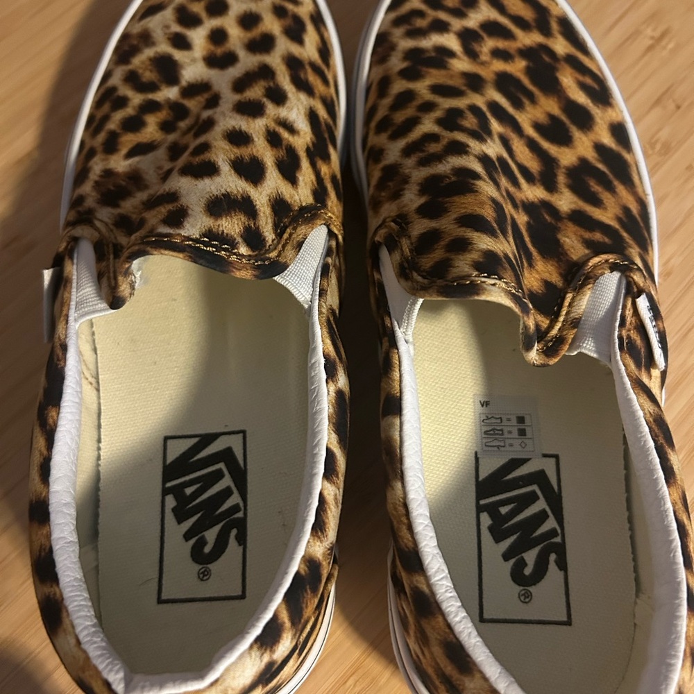 Vans Leopard Print Slip-On Sneakers in Brown and Black - Picture 4 of 4